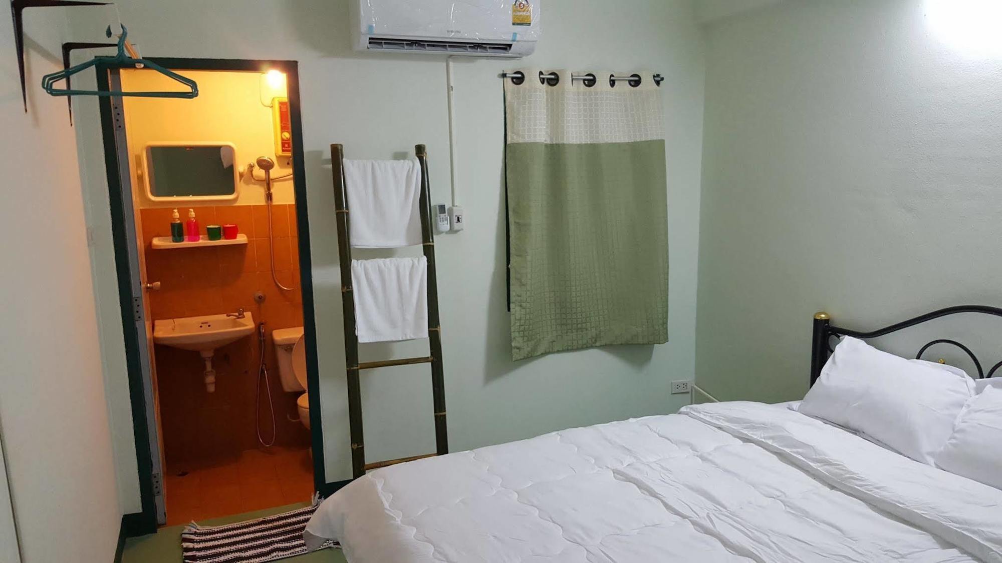 Thailand 3*